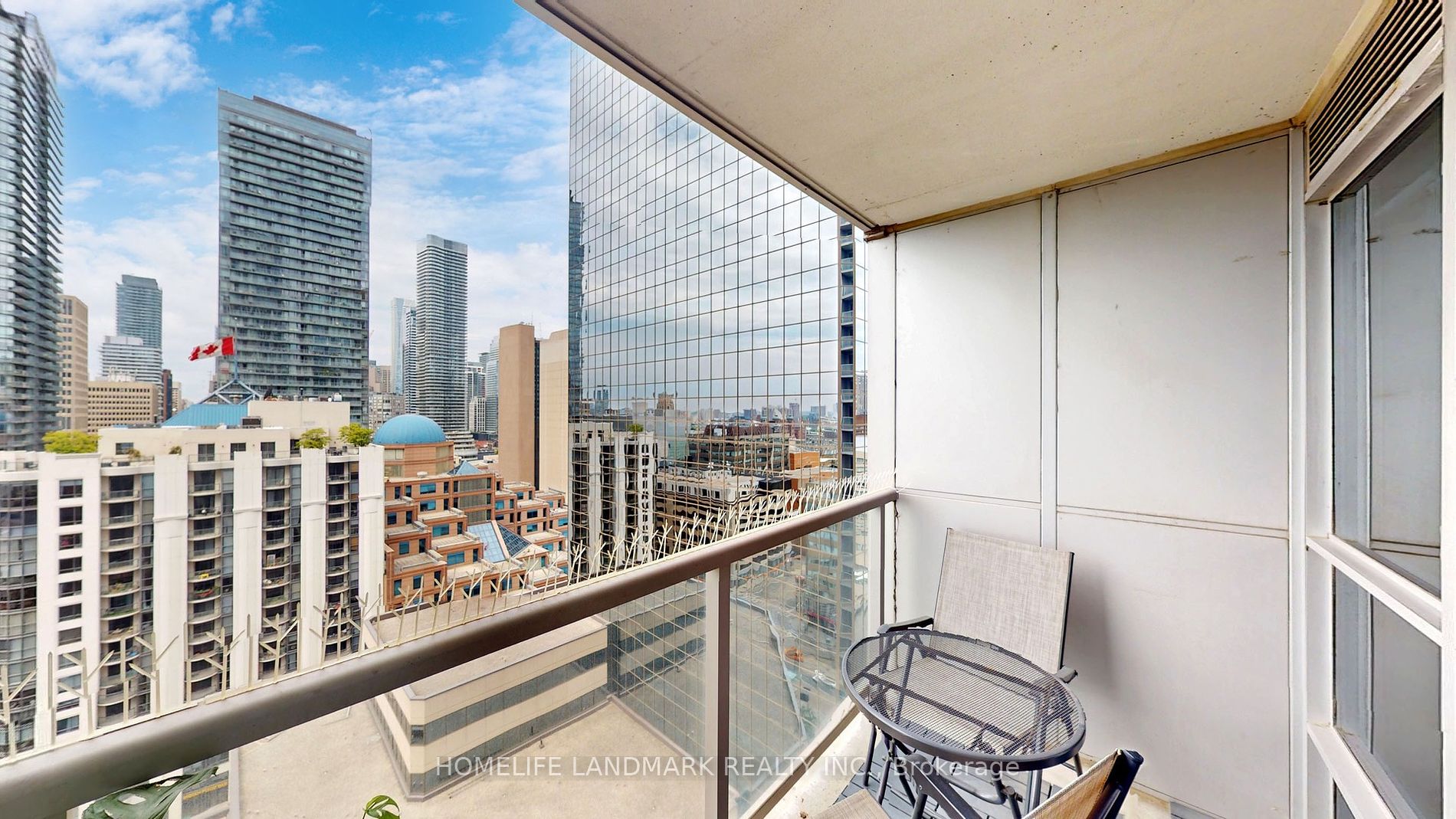 763 Bay St, #2113