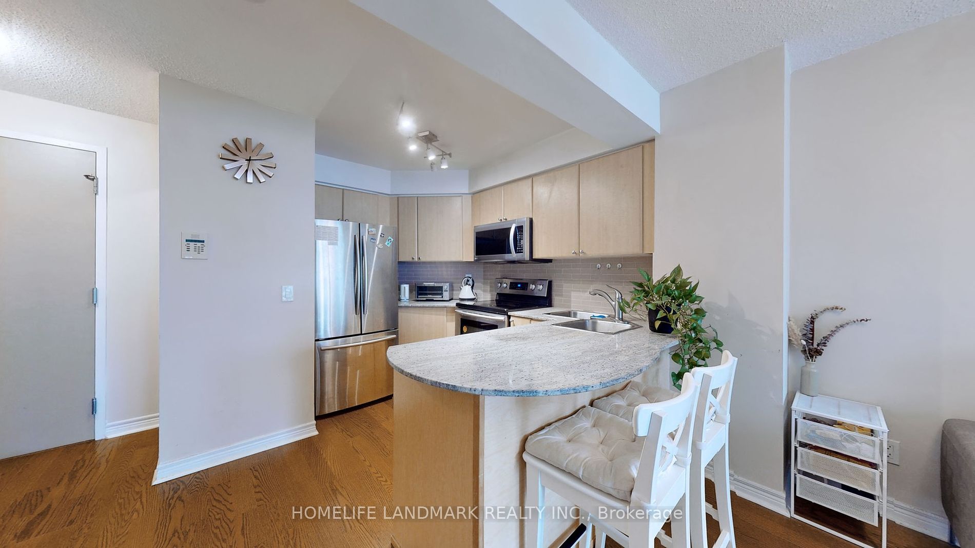 763 Bay St, #2113