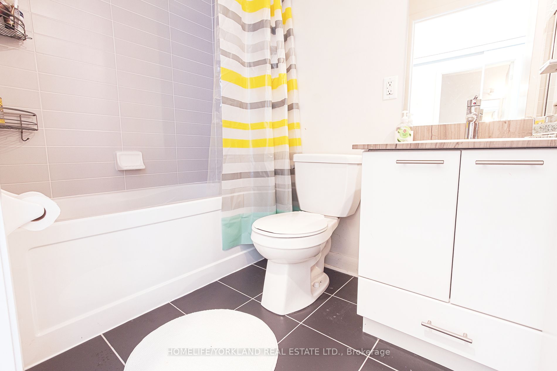 15 Bruyeres Mews, #1108