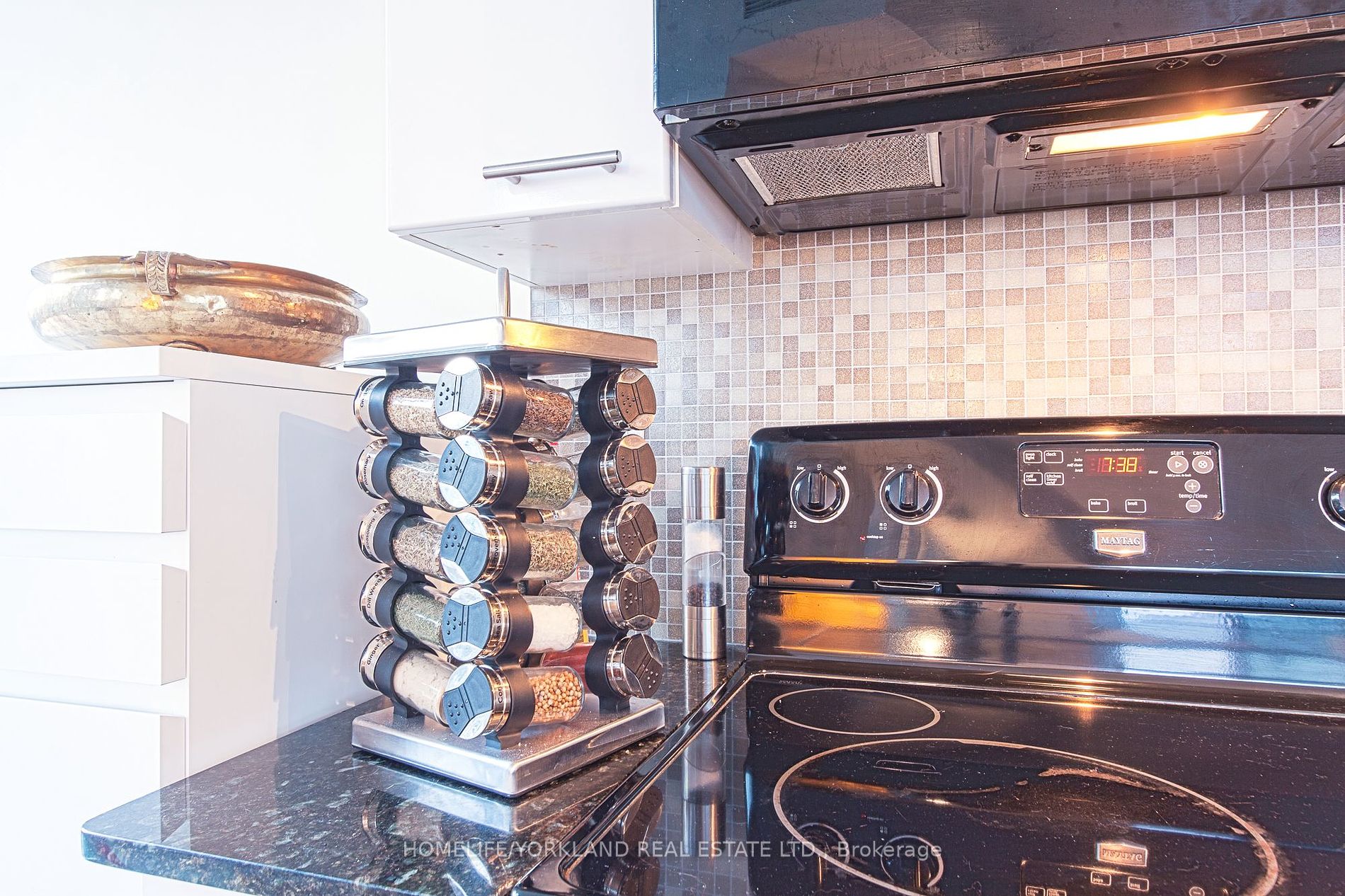 15 Bruyeres Mews, #1108