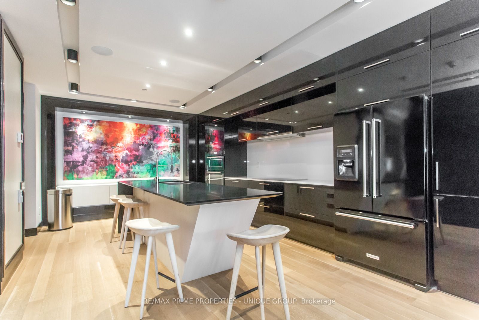 30 Roehampton Avenue, #3204