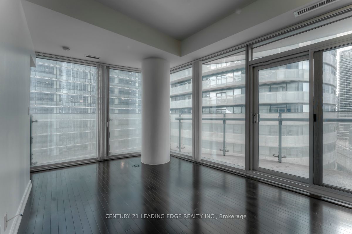 12 York St, #1210