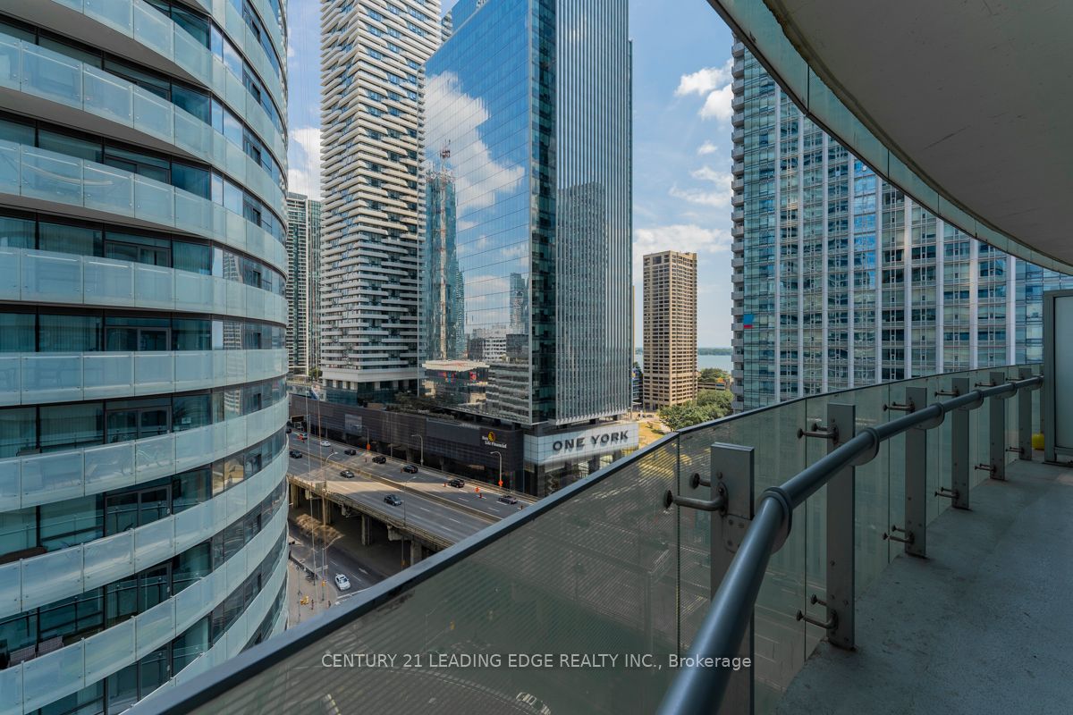 12 York St, #1210