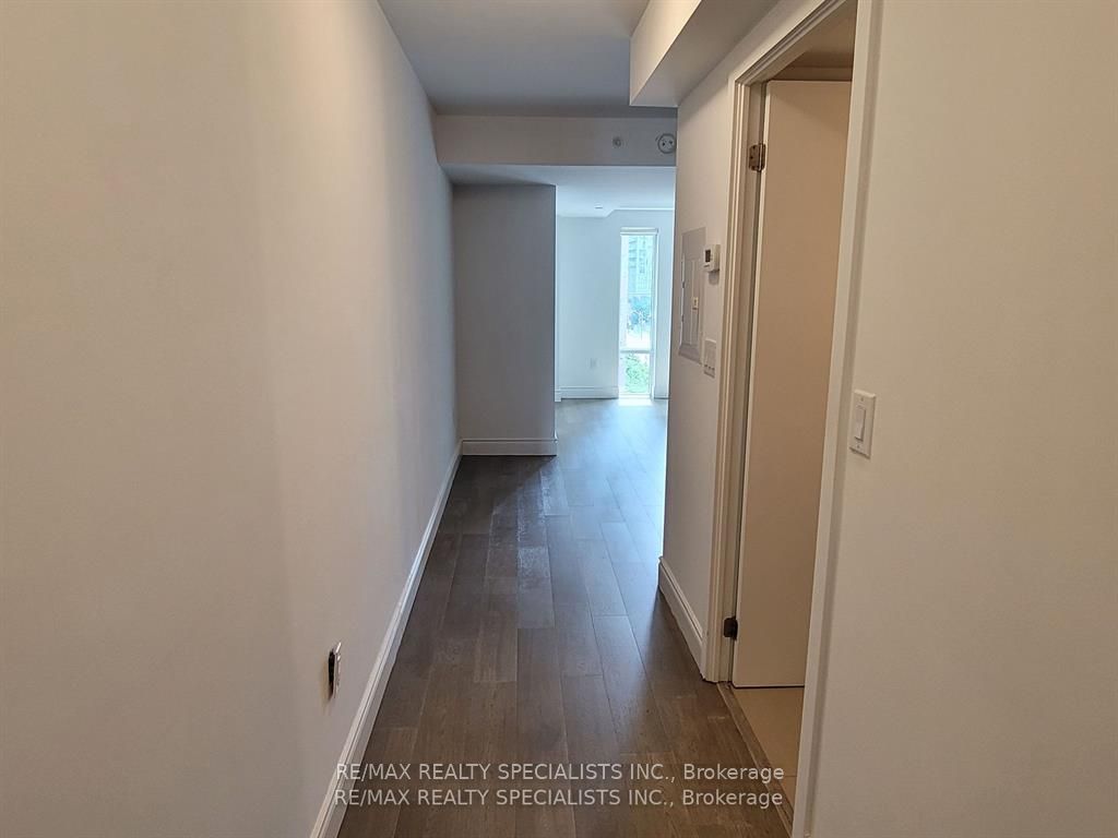 955 Bay St, #514