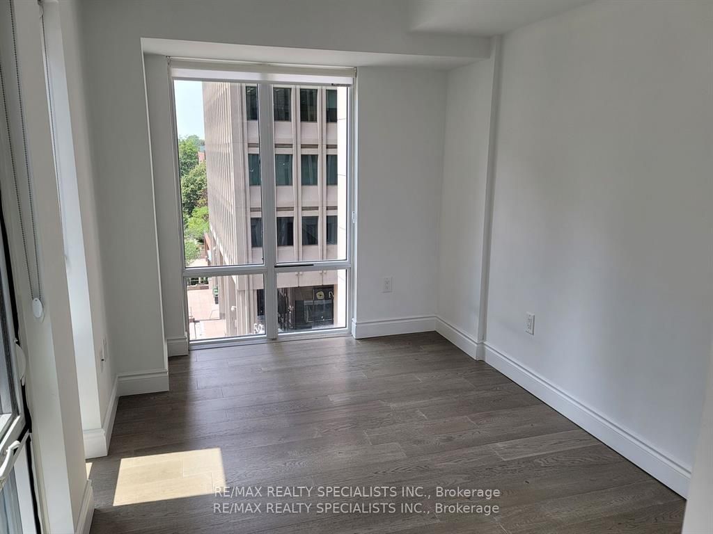 955 Bay St, #514