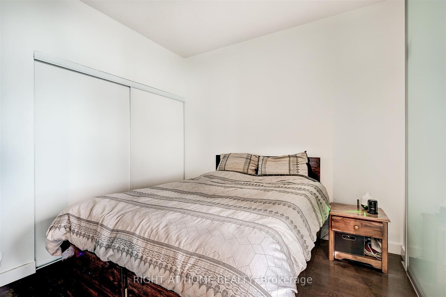 33 Mill Street #1709