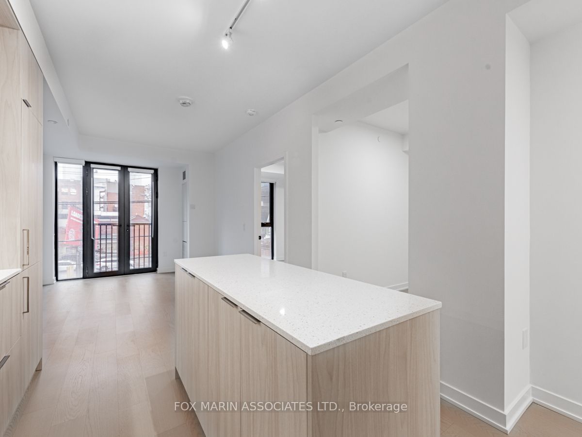 123 Portland Street, #209