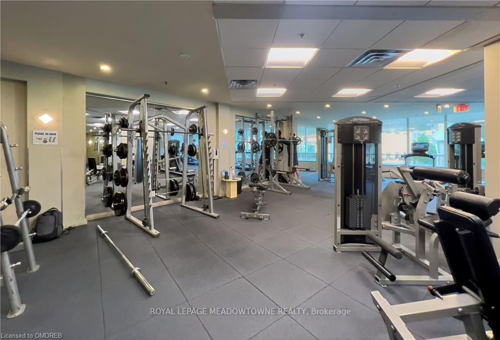 16 Yonge St, #4006