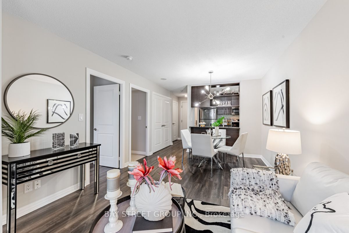 30 Herons Hill Way, #303