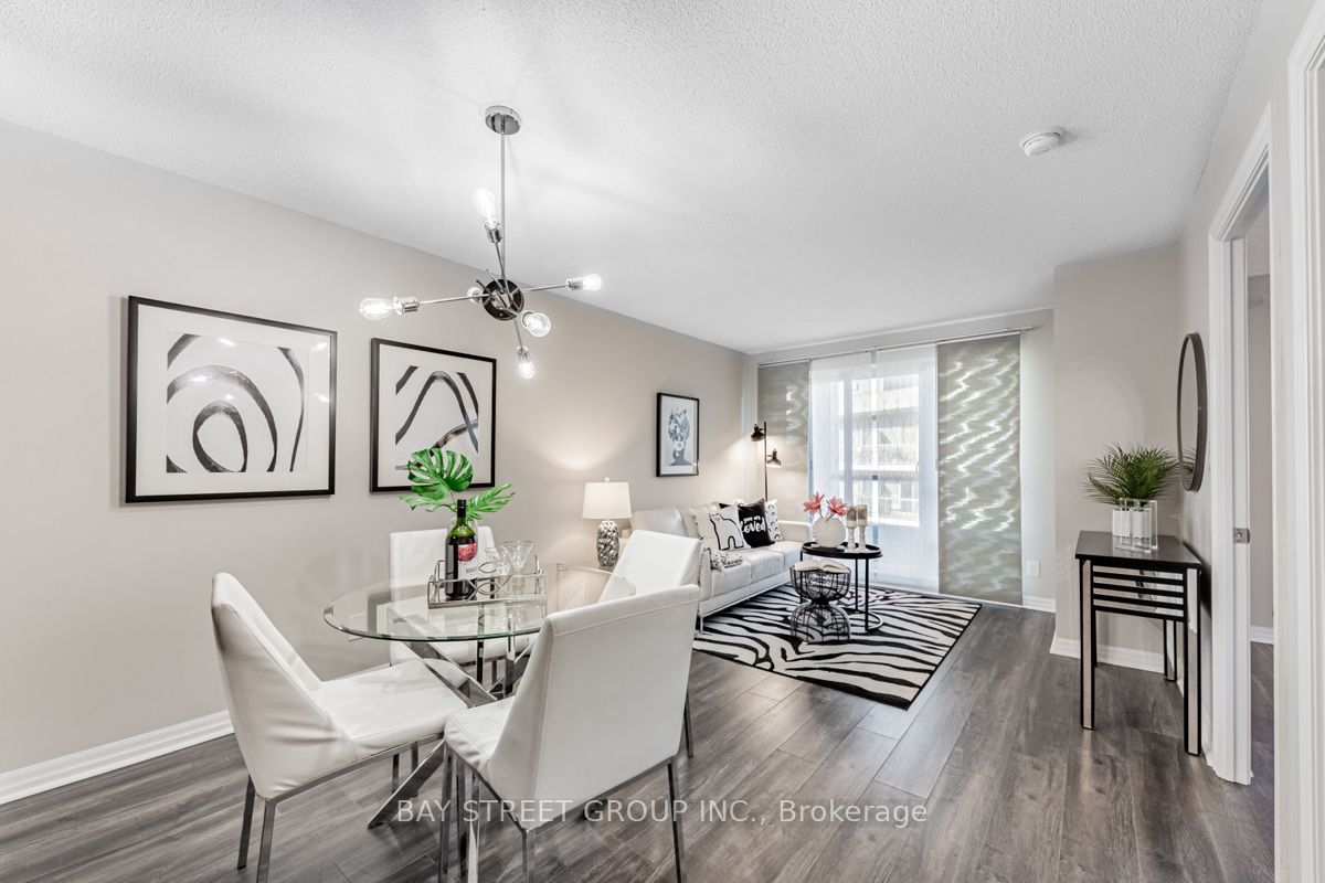 30 Herons Hill Way, #303