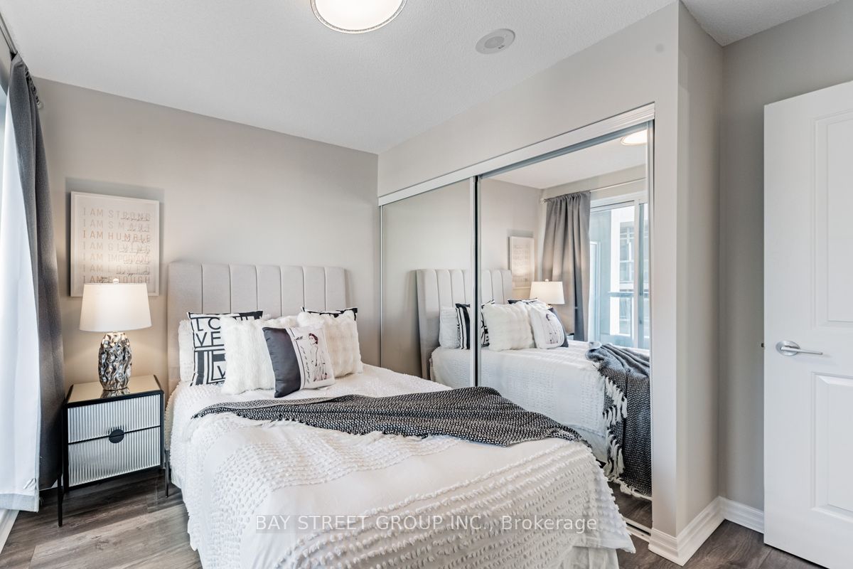 30 Herons Hill Way, #303