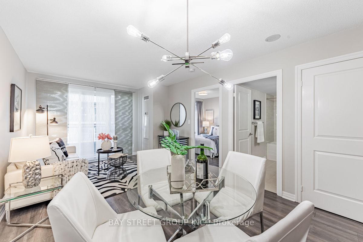 30 Herons Hill Way, #303