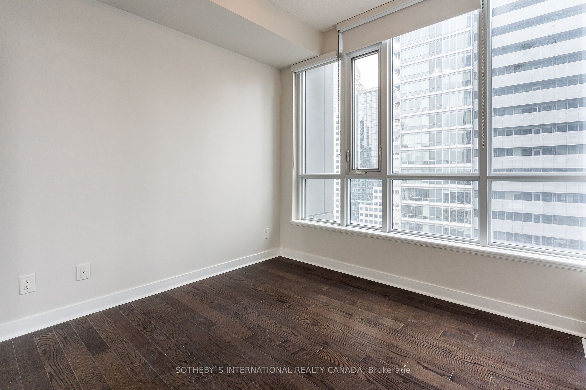 295 Adelaide St W, #2109