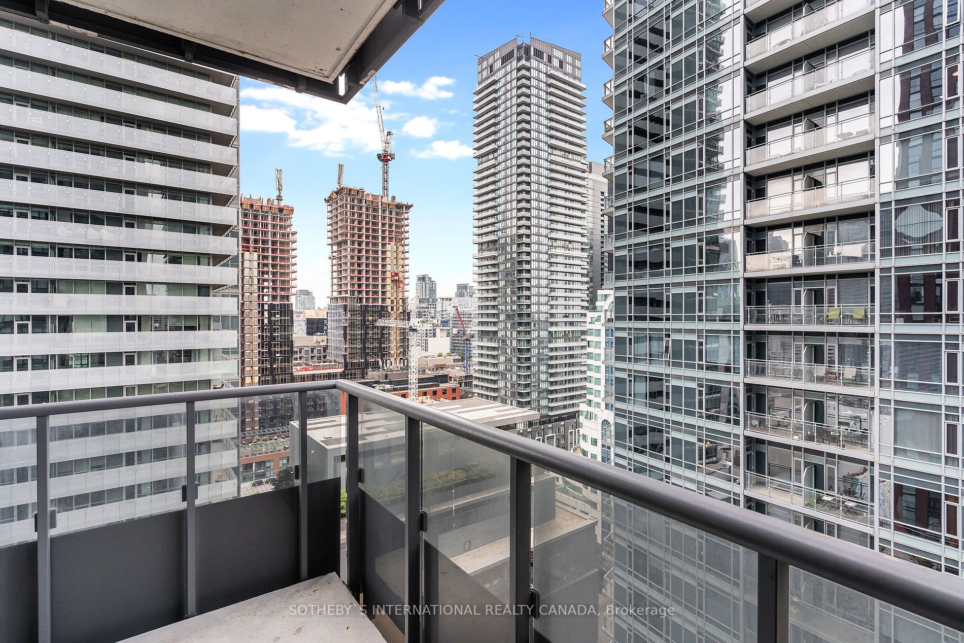 295 Adelaide St W, #2109