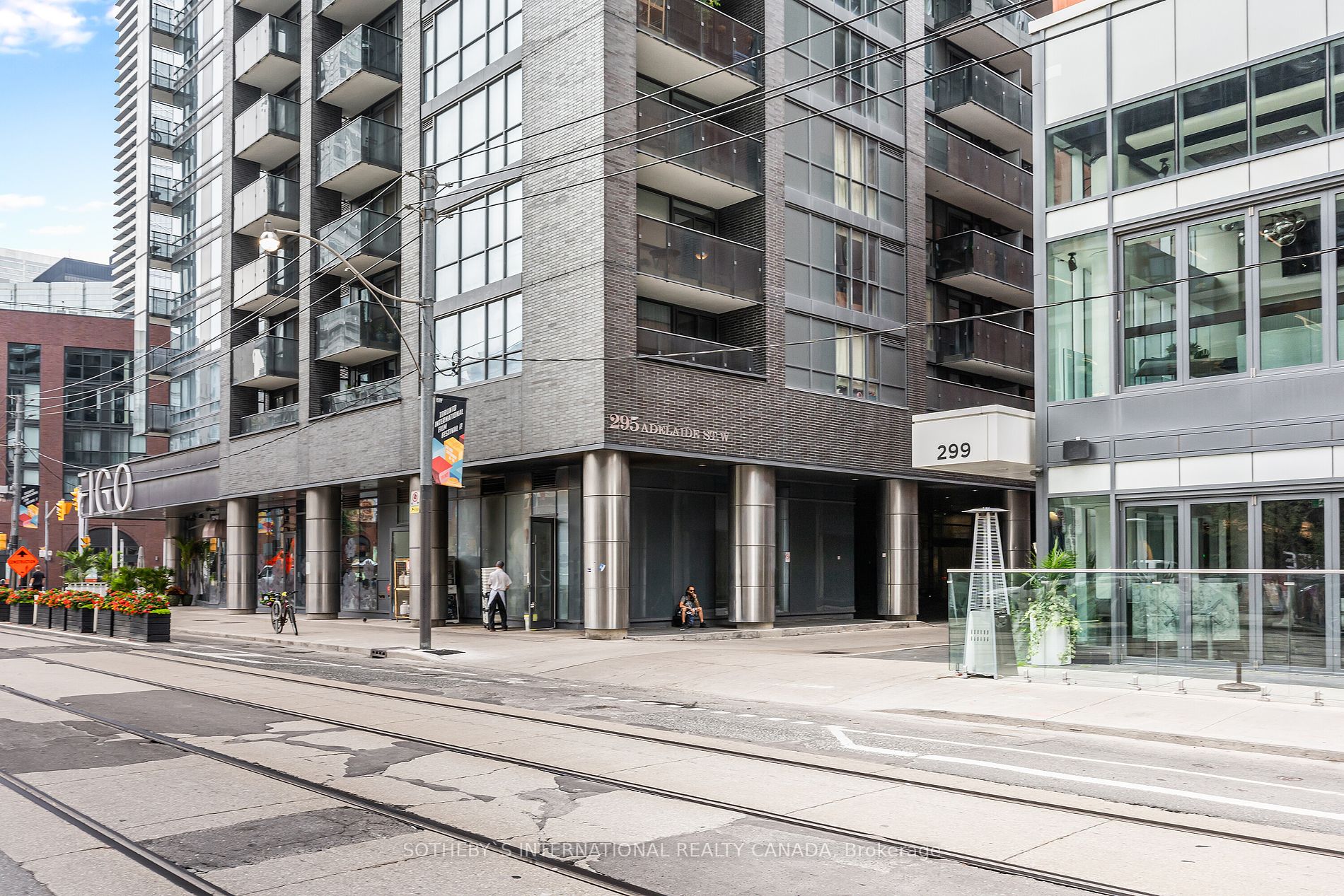 295 Adelaide St W, #2109