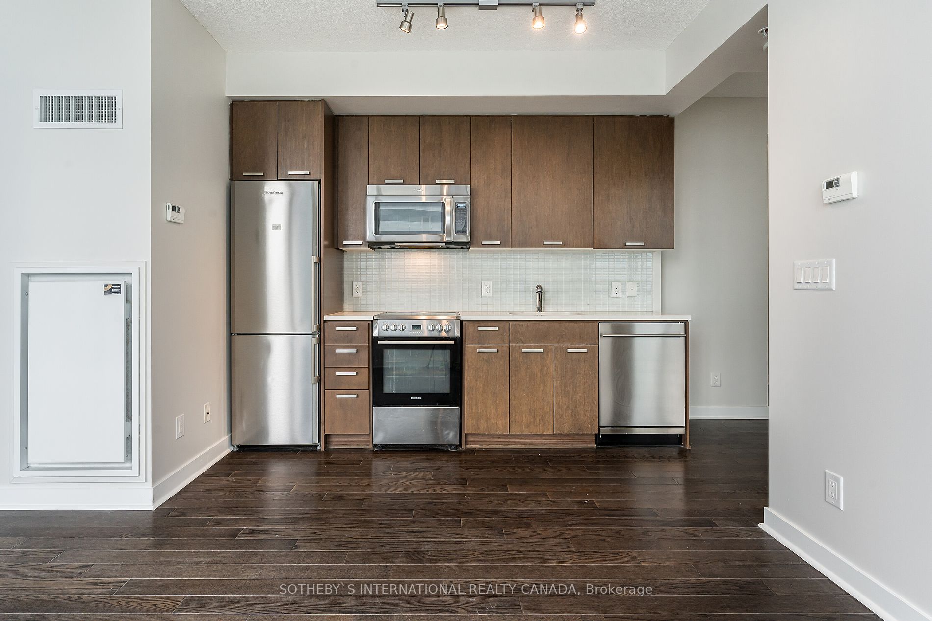 295 Adelaide St W, #2109