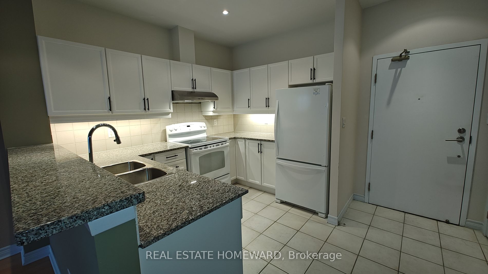 1 Leaside Park Dr, #417