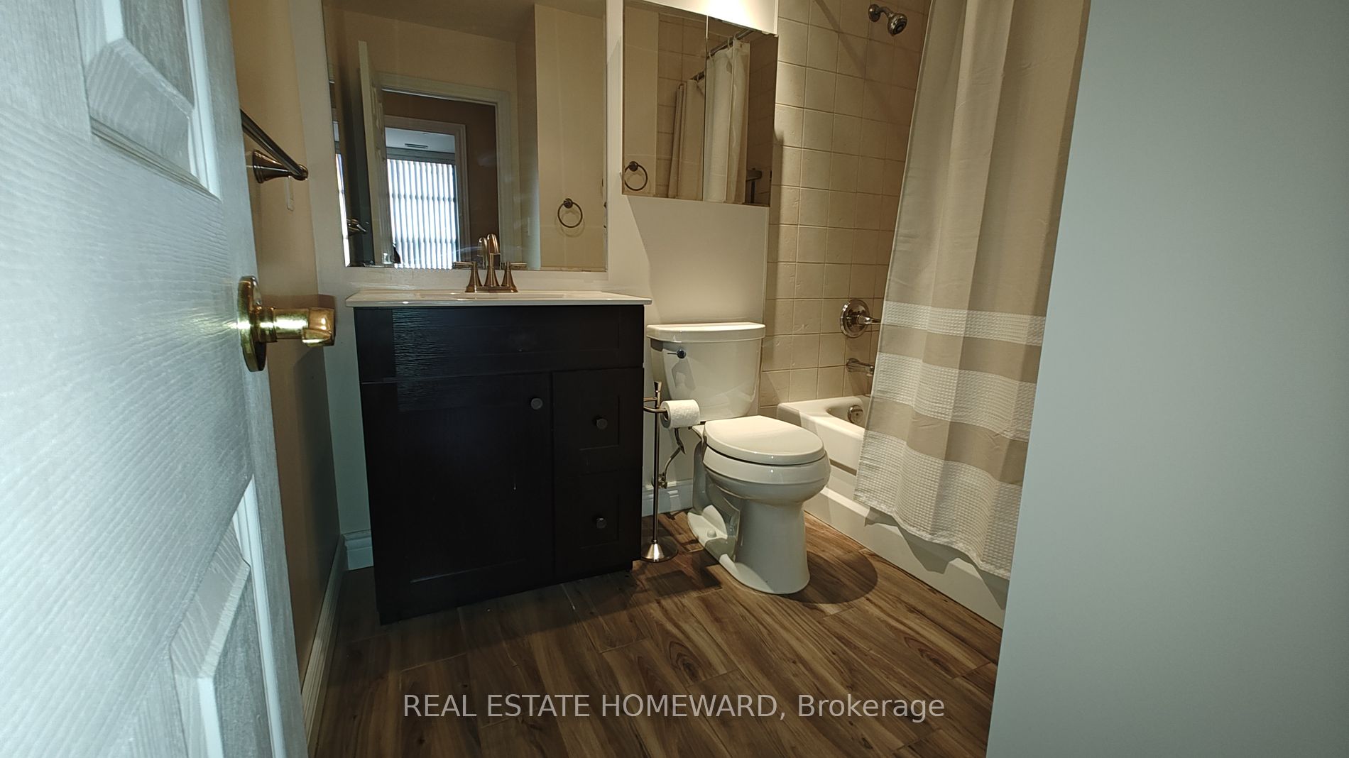 1 Leaside Park Dr, #417