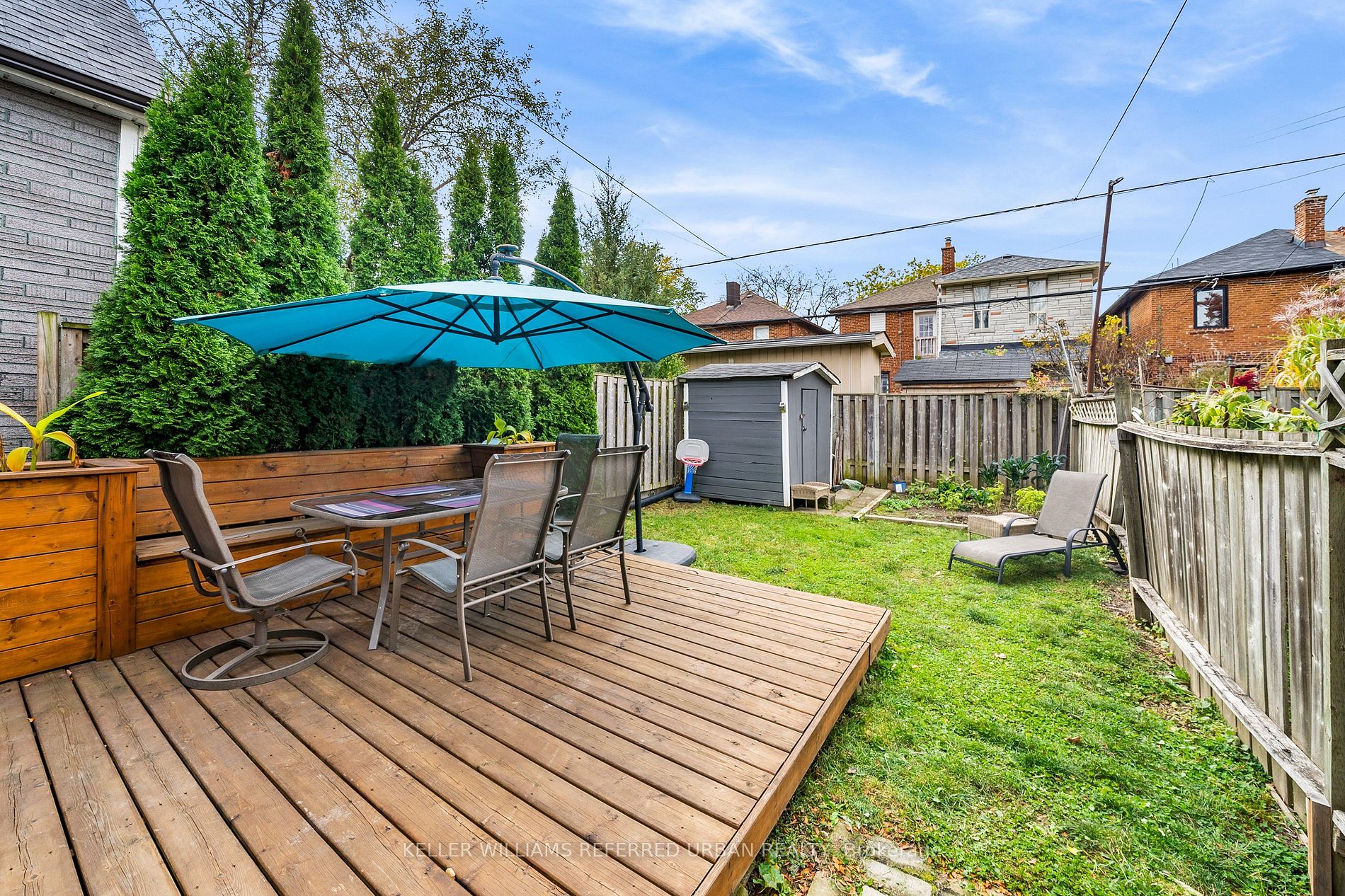 208 Winnett Avenue