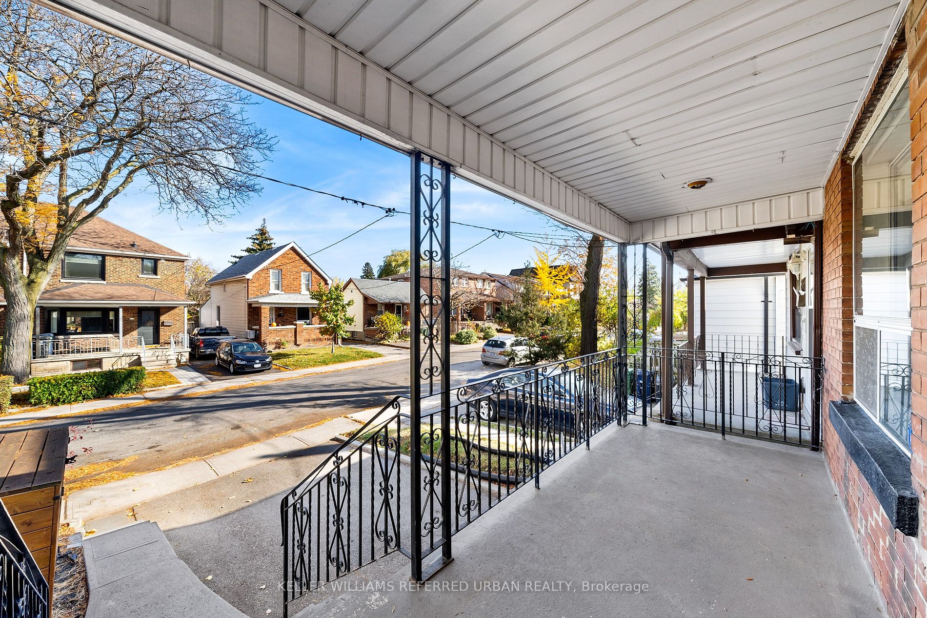 208 Winnett Avenue