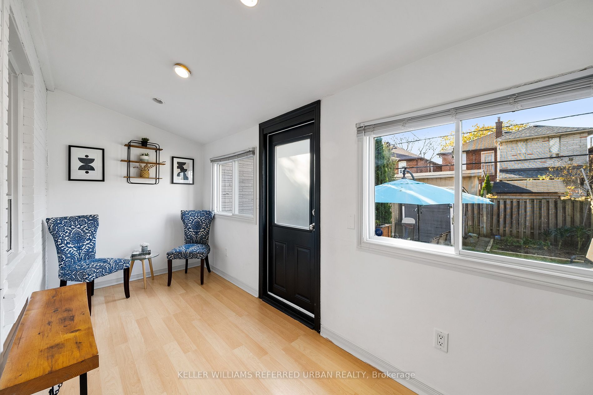 208 Winnett Avenue