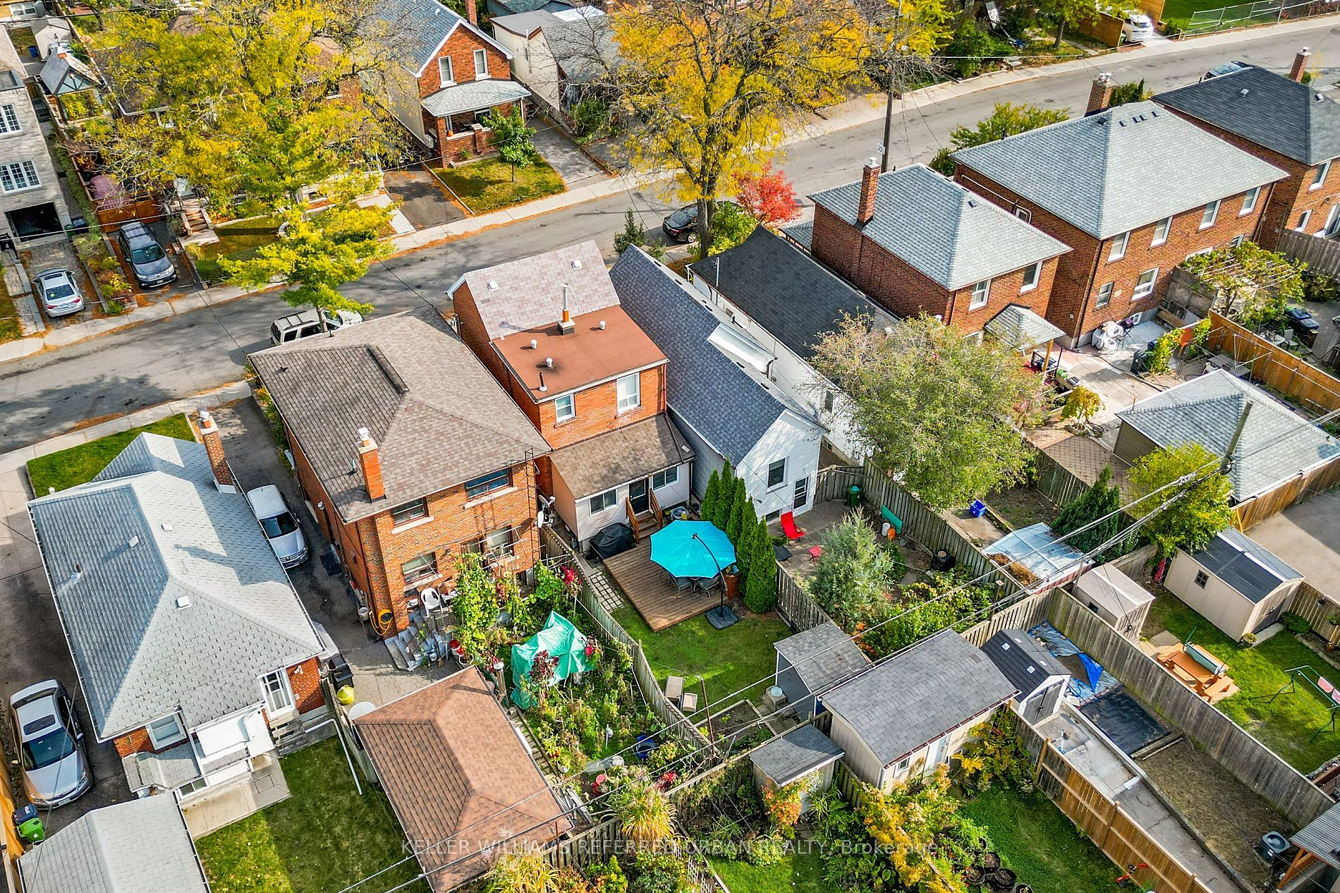 208 Winnett Avenue