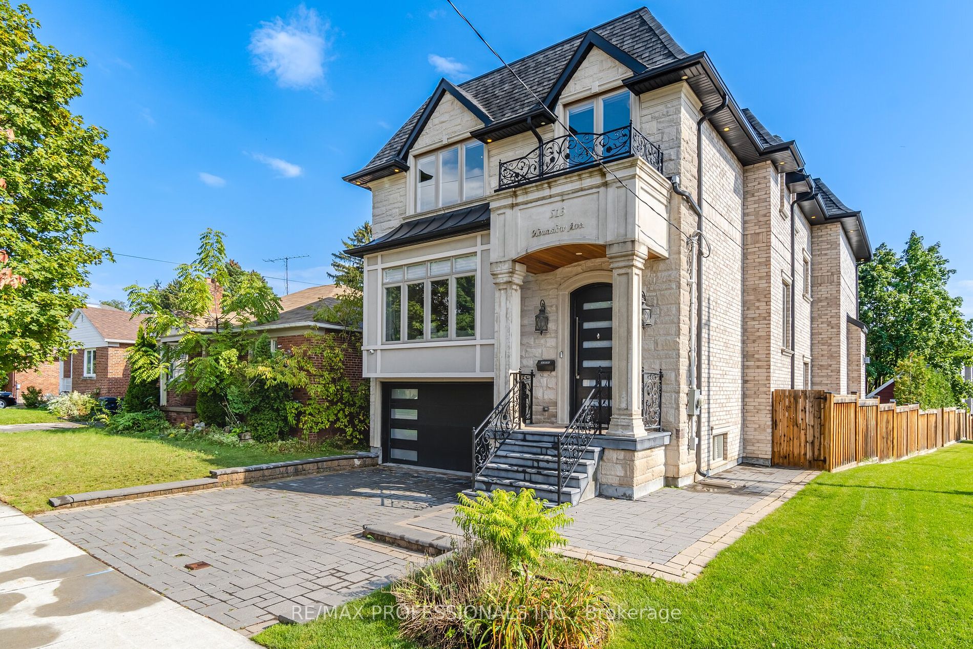 513 Hounslow Avenue