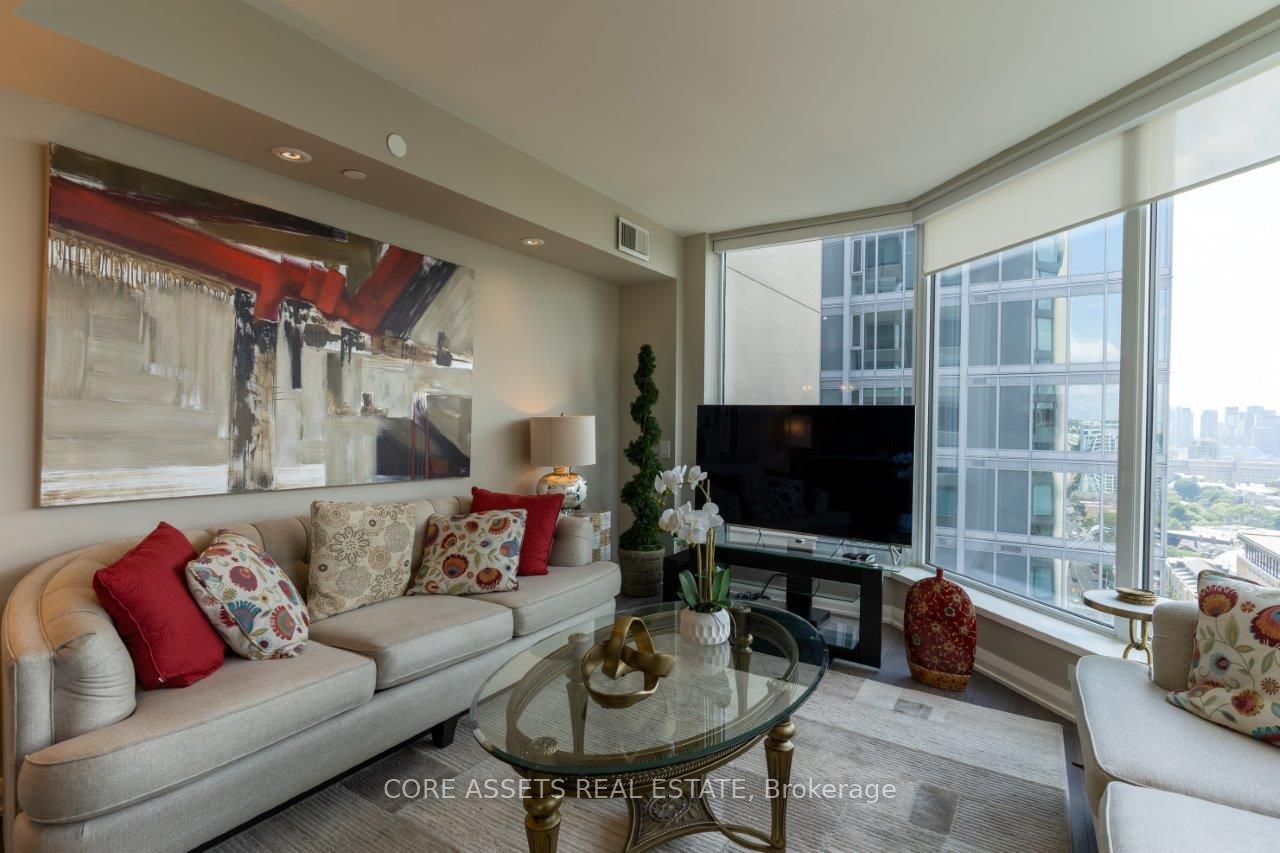 155 Yorkville Ave, #2713