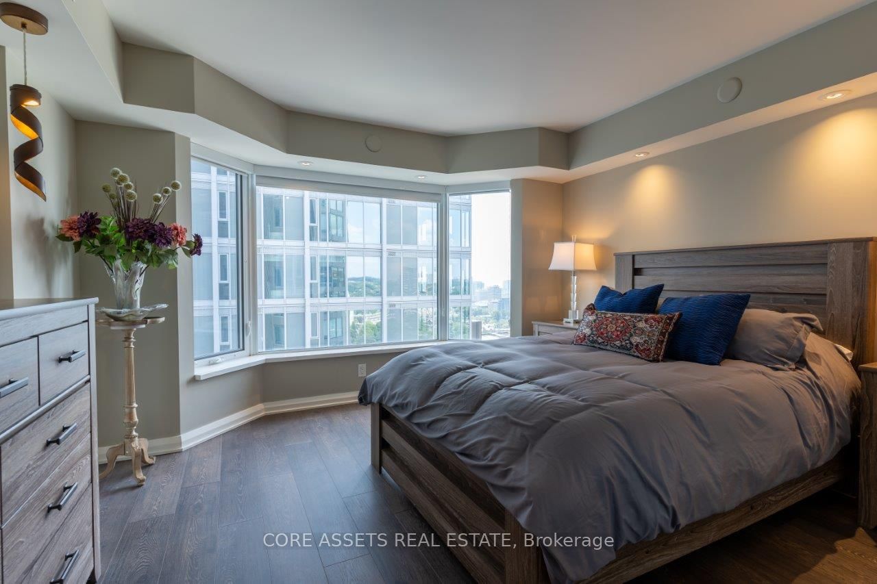 155 Yorkville Ave, #2713