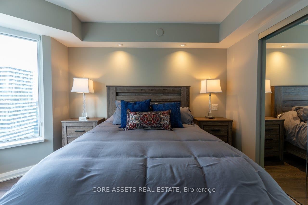 155 Yorkville Ave, #2713