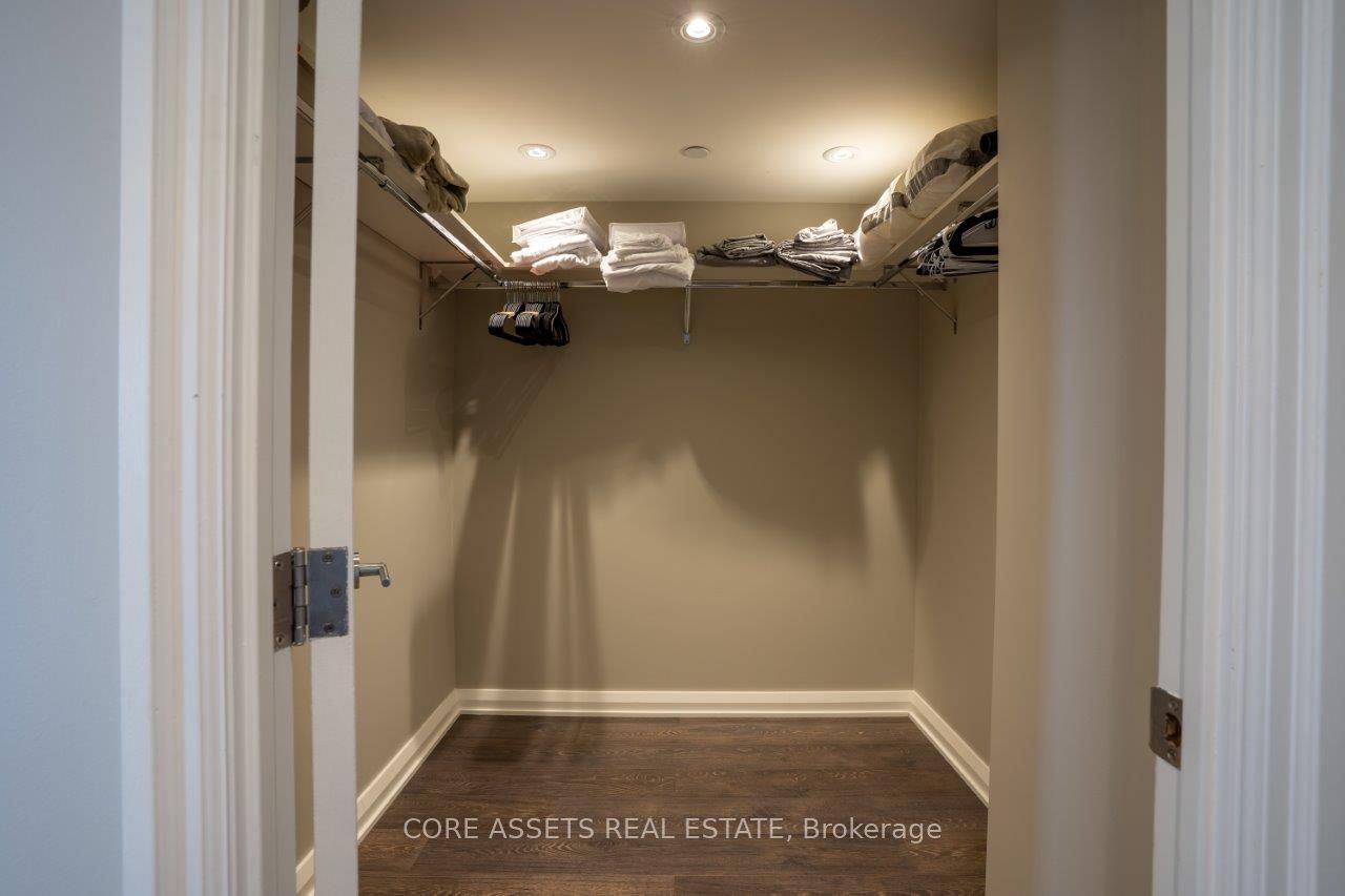 155 Yorkville Ave, #2713