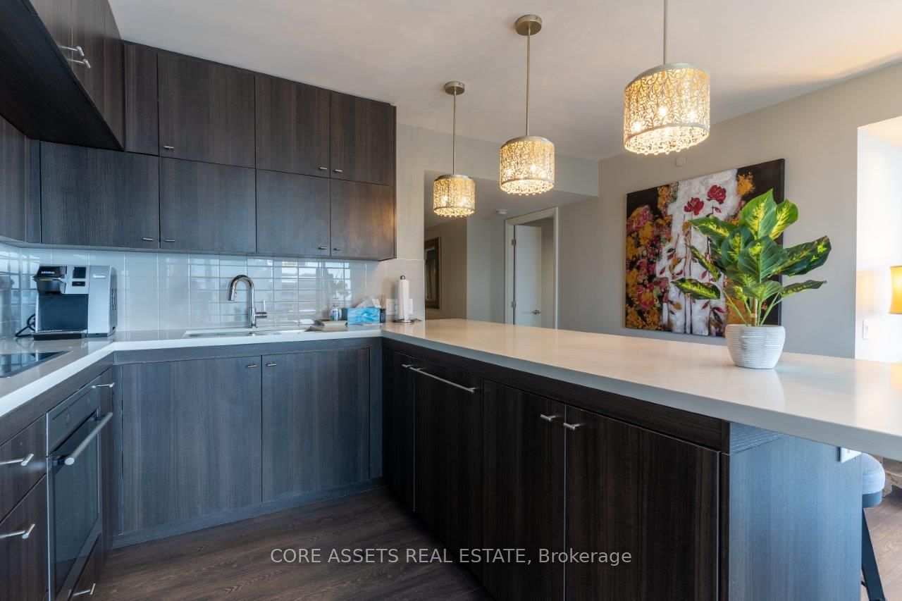 155 Yorkville Ave, #2713