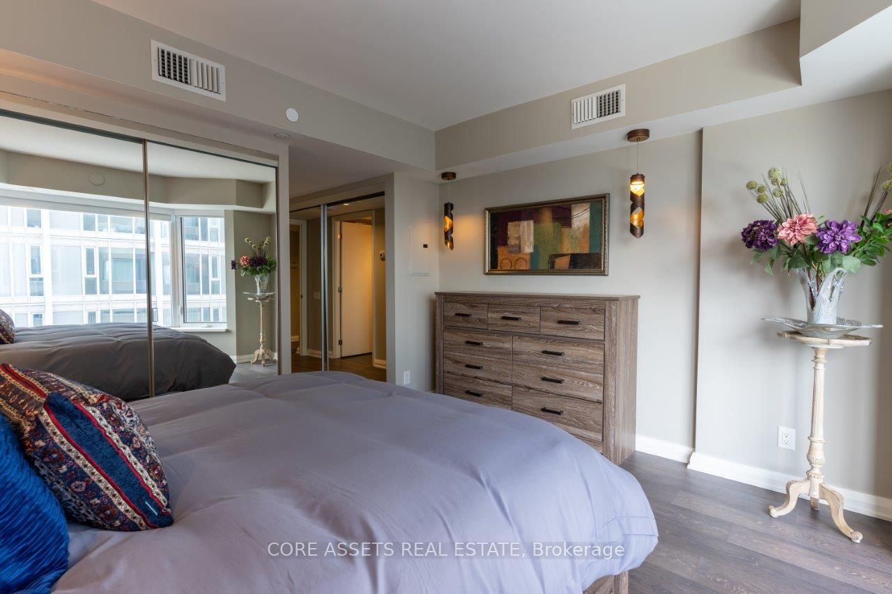 155 Yorkville Ave, #2713
