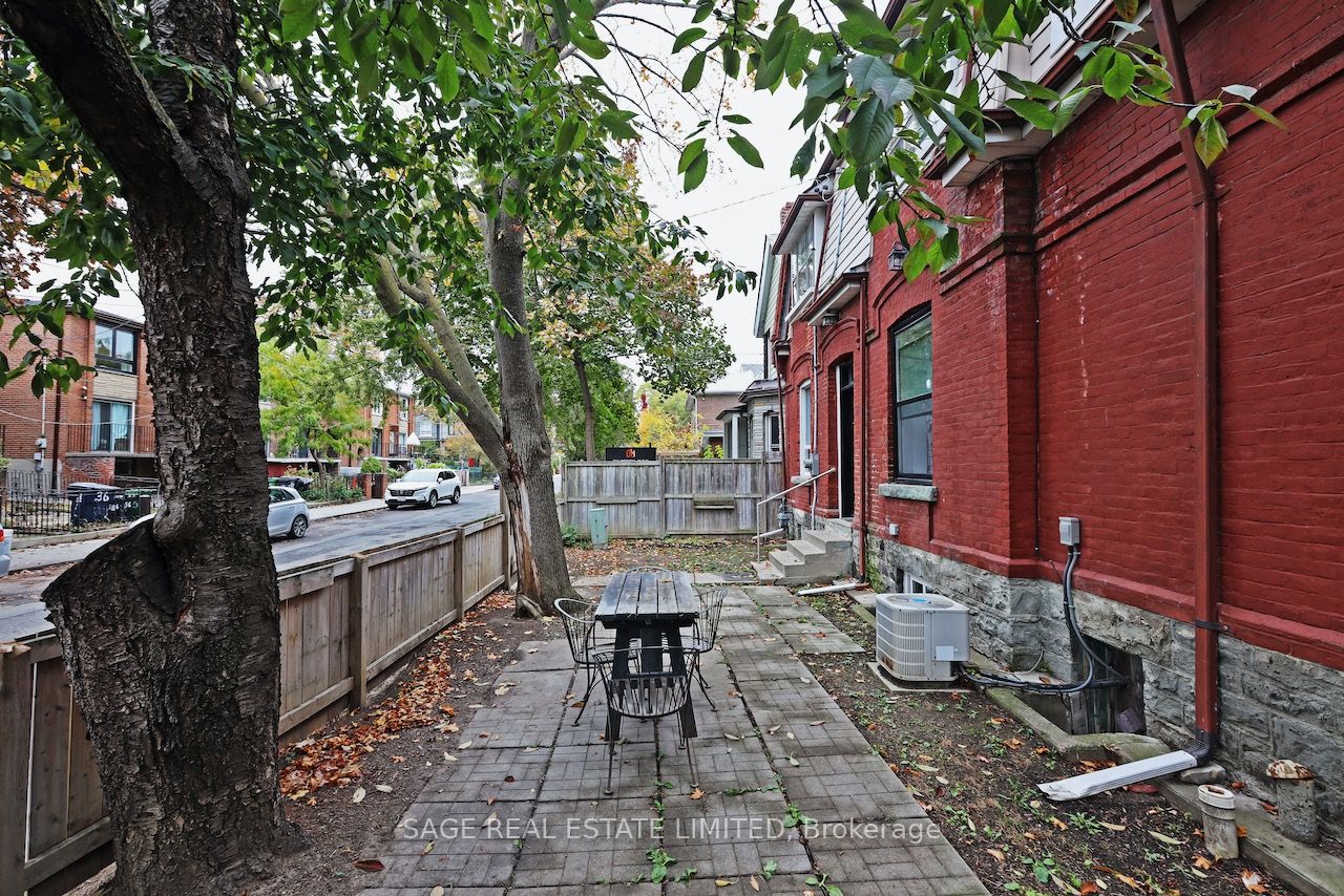 31 Markham Street