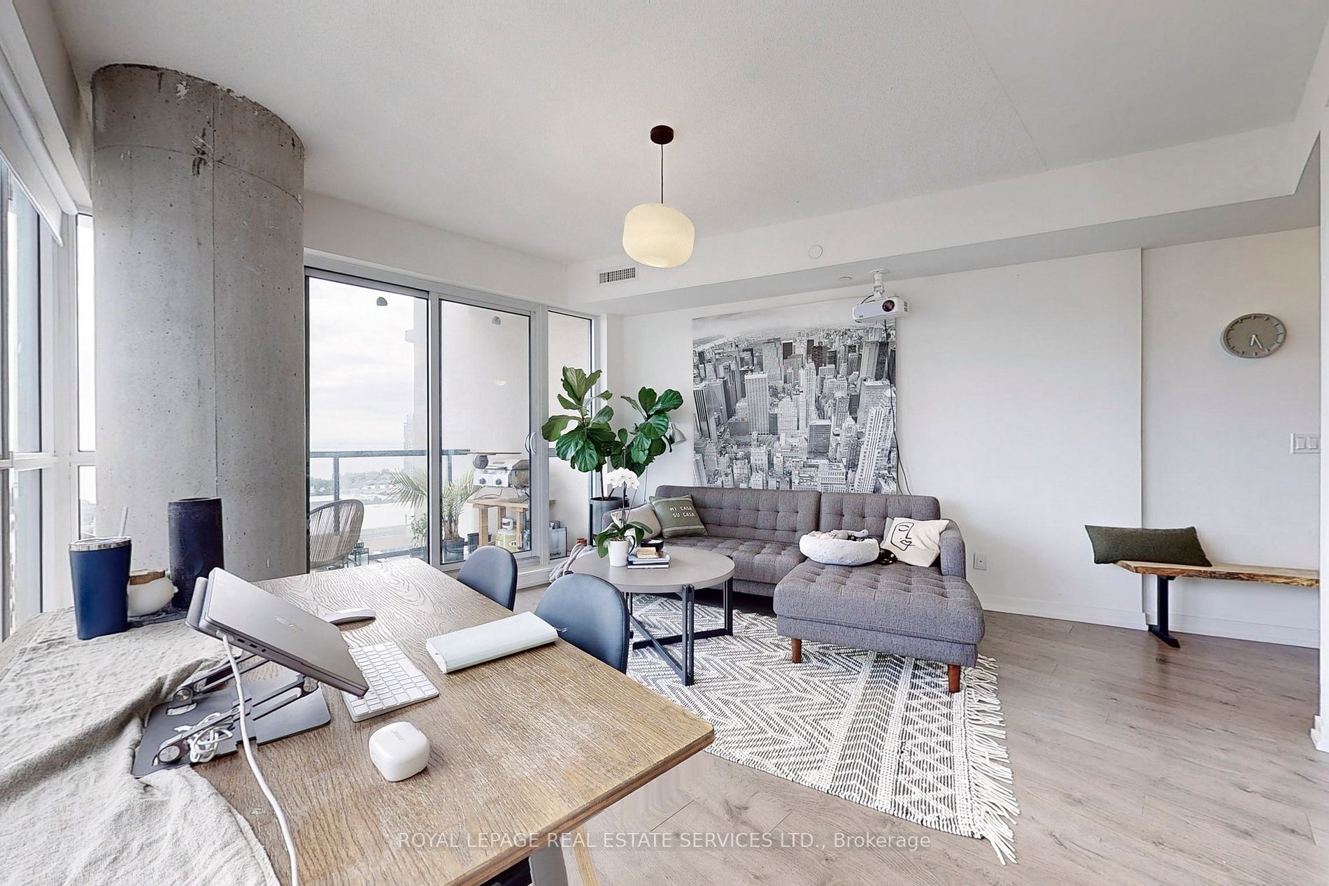 49 East Liberty St, #1802