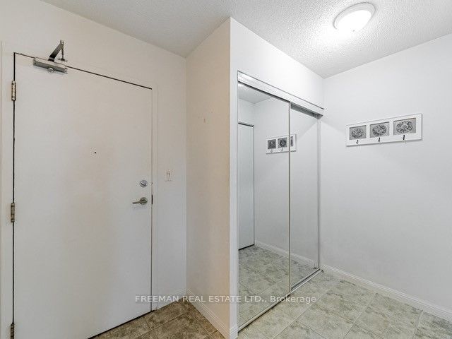 260 Merton Street, #807