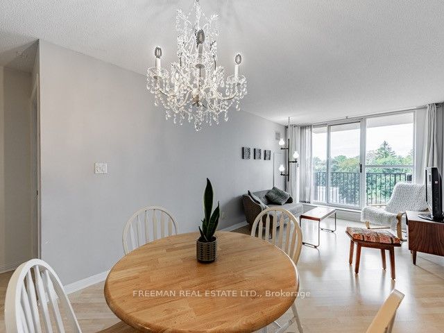 260 Merton Street, #807