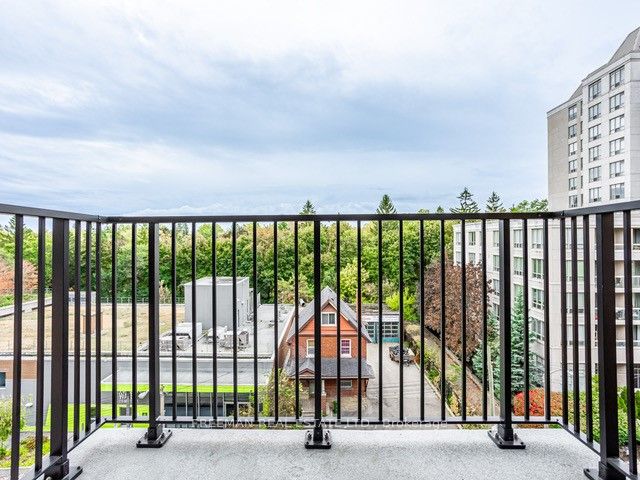 260 Merton Street, #807