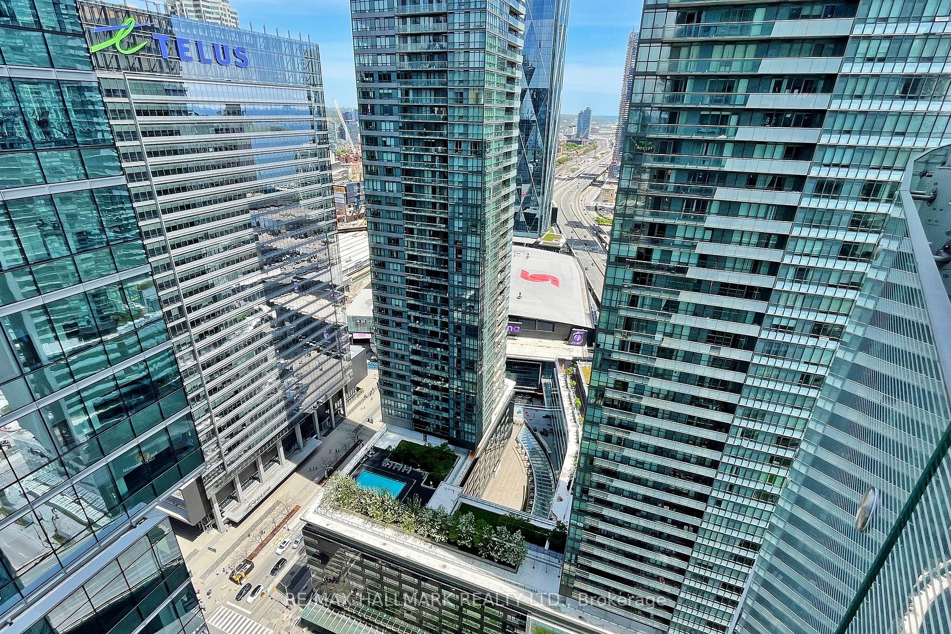 14 York Street, #3610