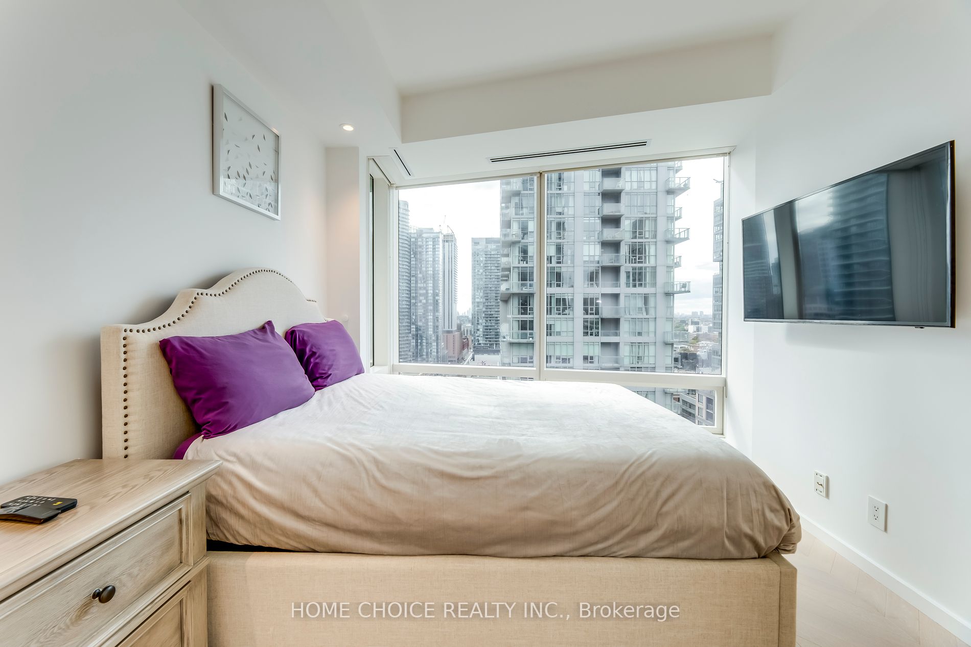180 University Avenue, #2104