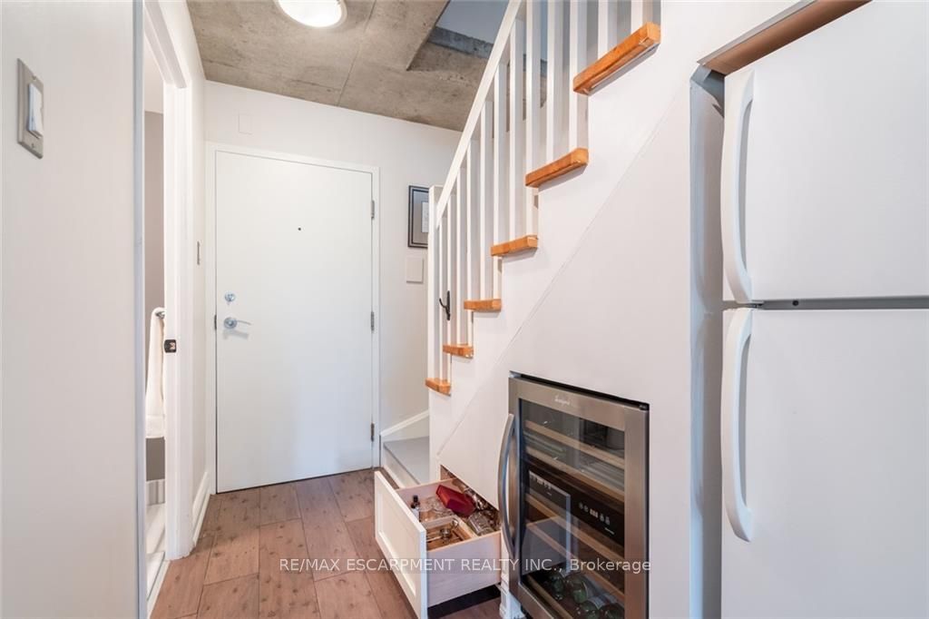 954 King St W, #311