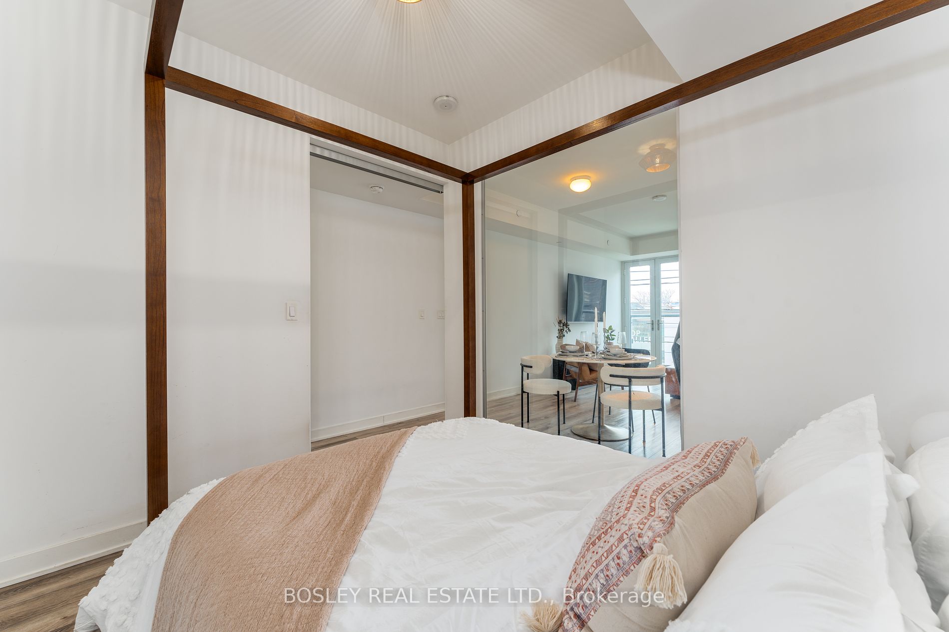 106 Dovercourt Road, #210