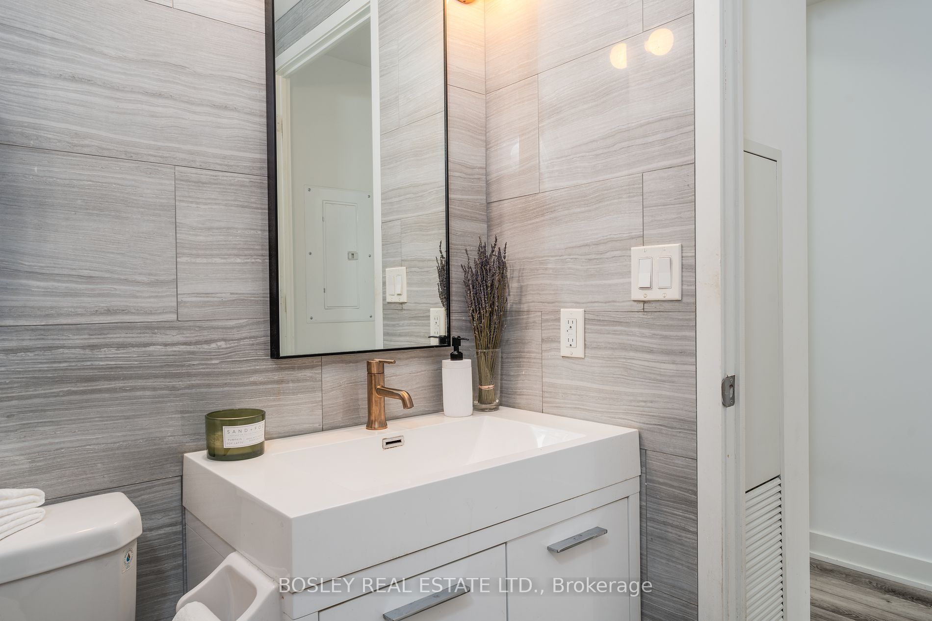 106 Dovercourt Road, #210