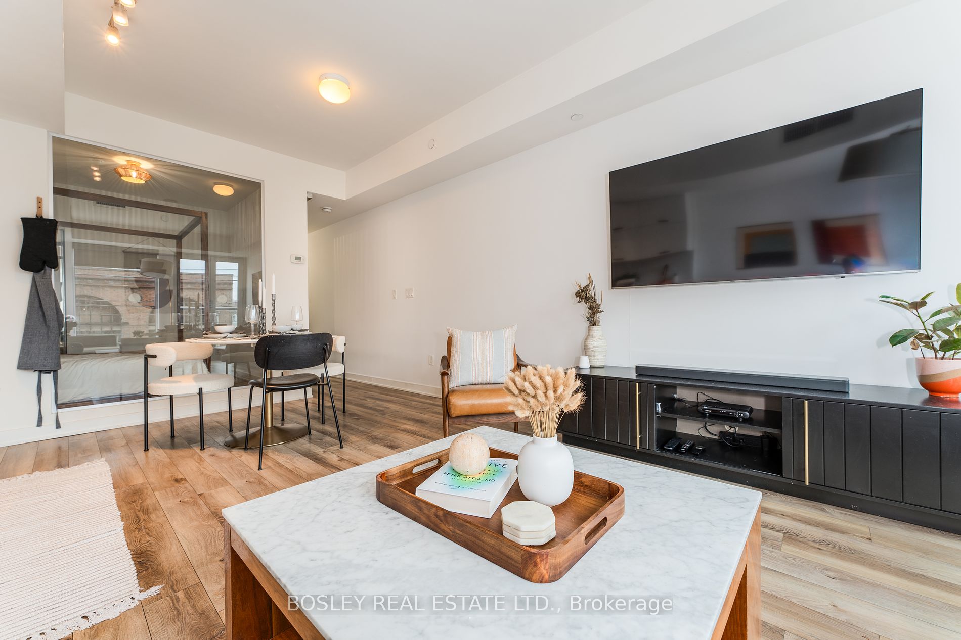 106 Dovercourt Road, #210