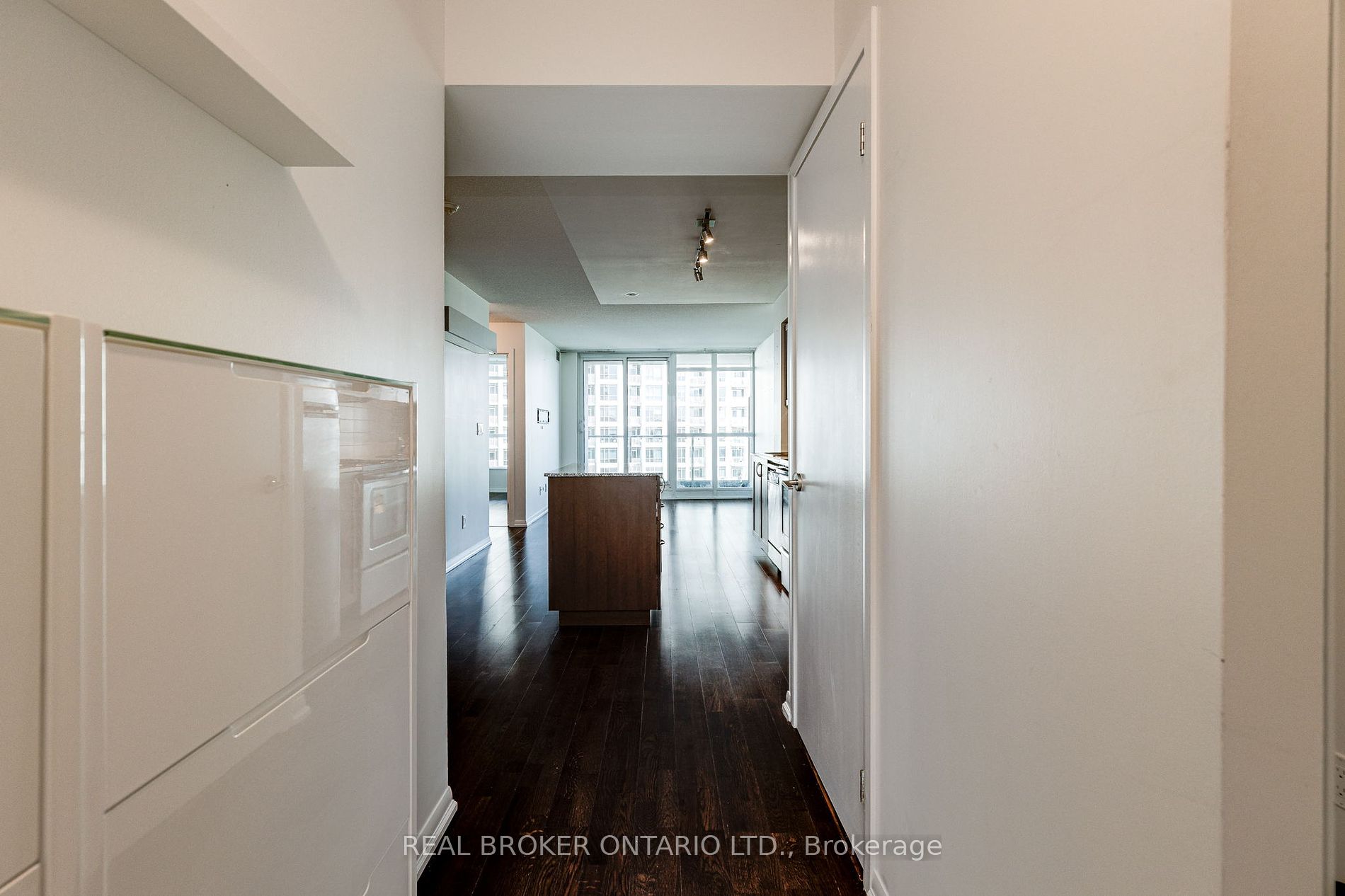 215 Fort York Blvd, #601