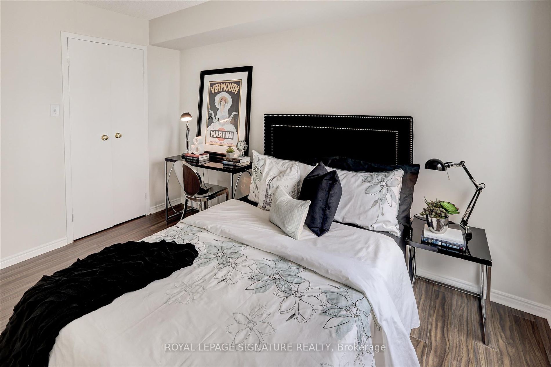 10 Yonge Street #3111