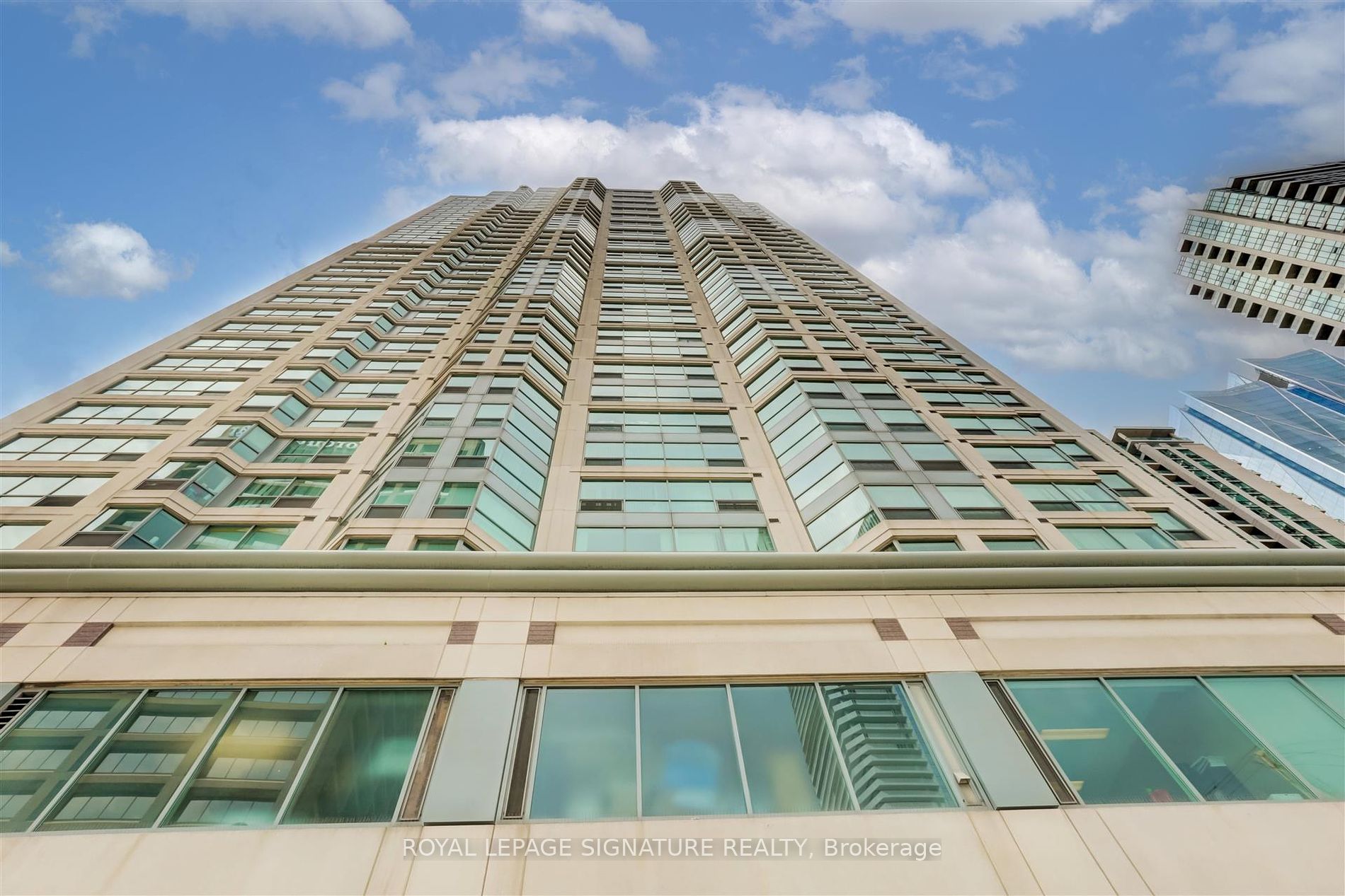 10 Yonge Street #3111