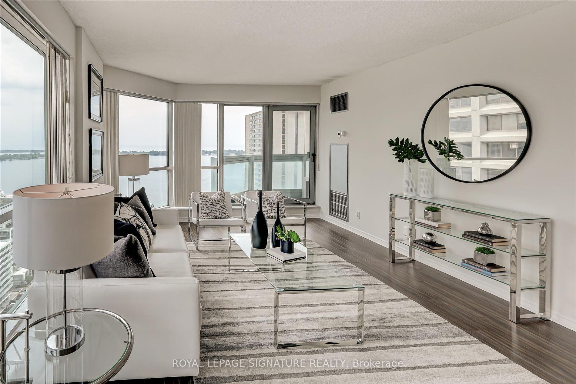 10 Yonge Street #3111