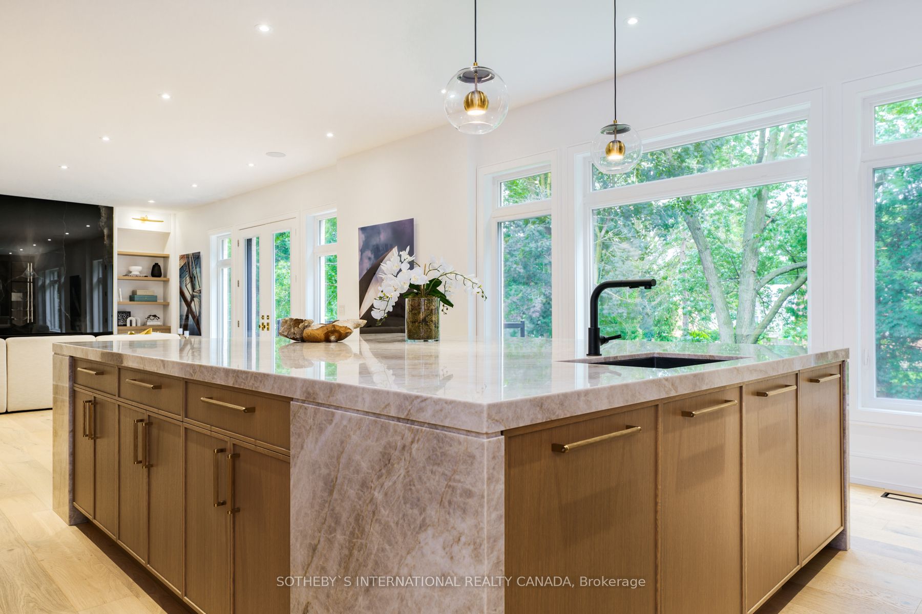 19 Devondale Ave