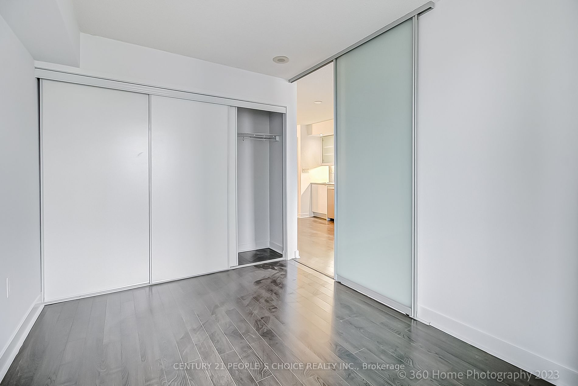 25 Telegram Mews, #3105
